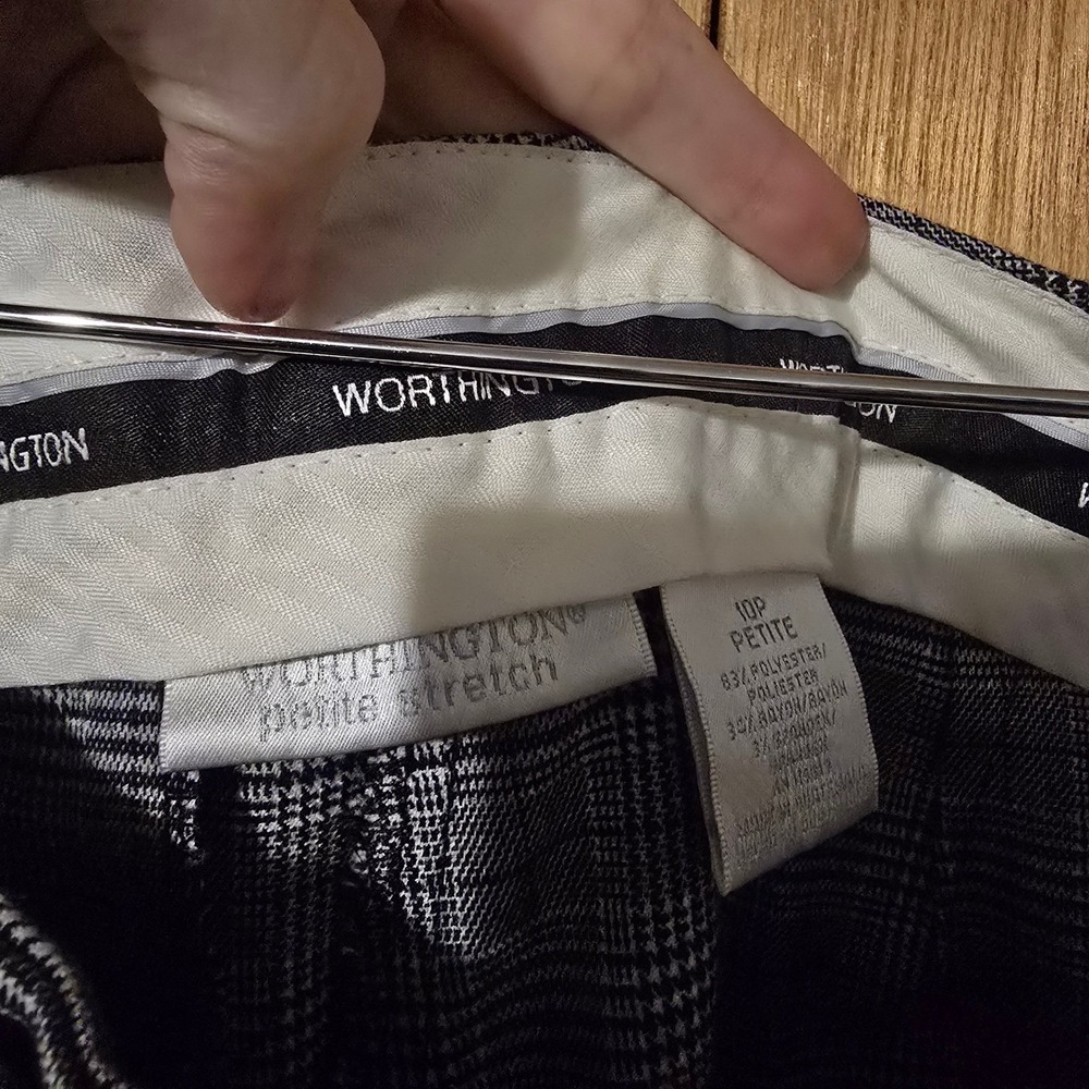 Worthington Petite Stretch Glen Plaid Dress Pants Grey Black Size 10P Straight - Picture 6 of 6